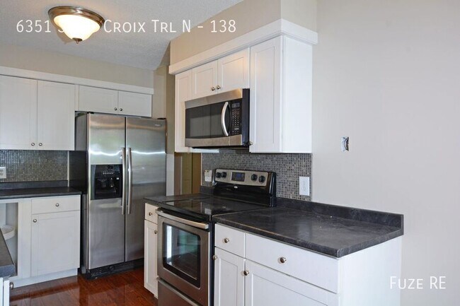 Foto del edificio - 6351 St Croix Trail N