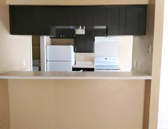 Foto del edificio - 1102 Covey Ln