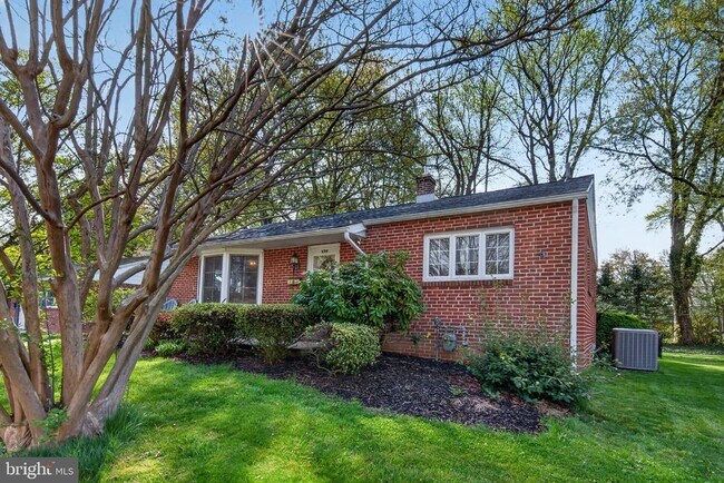 Foto del edificio - 120 Homewood Rd