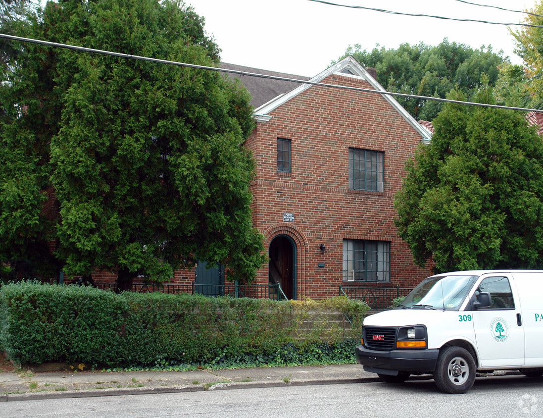 Building Photo - 1507 Jackson St