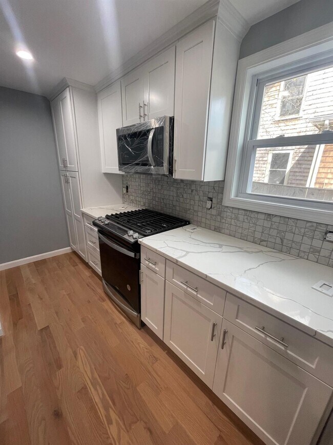 Building Photo - 1 Theriault Ct