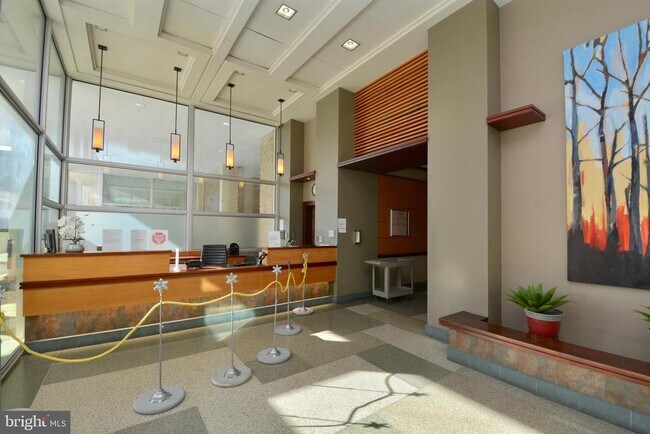 Foto del edificio - 4600 S Four Mile Run Dr