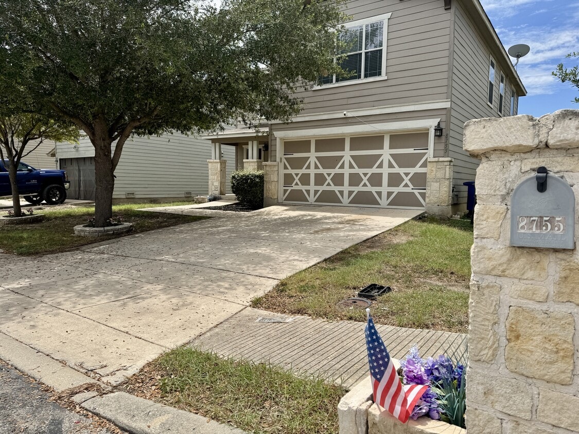 Primary Photo - 8755 Sunview Park