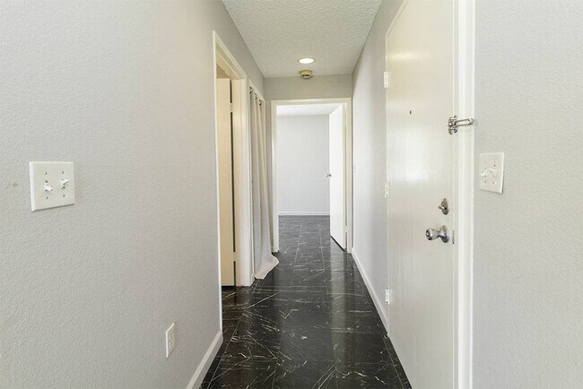 Foto del edificio - 95-1023 Ainamakua Dr #111