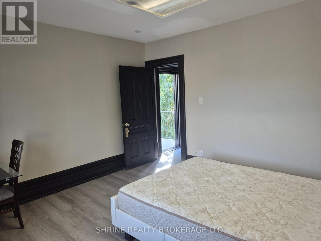 Photo principale - 607 Queens Ave