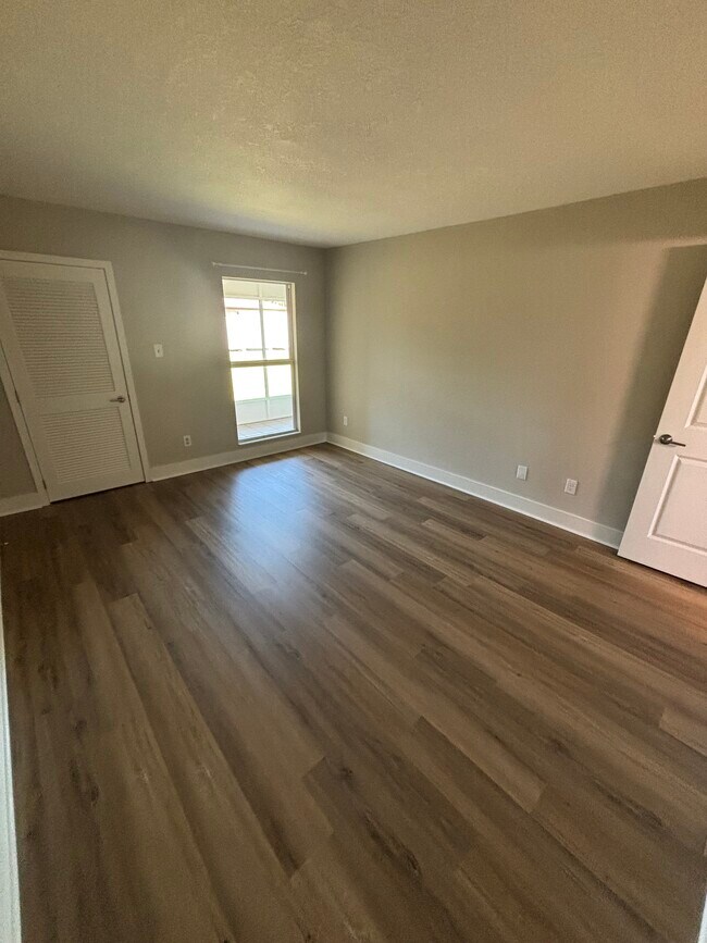 Foto del edificio - 4956 Harbor Villa Ln