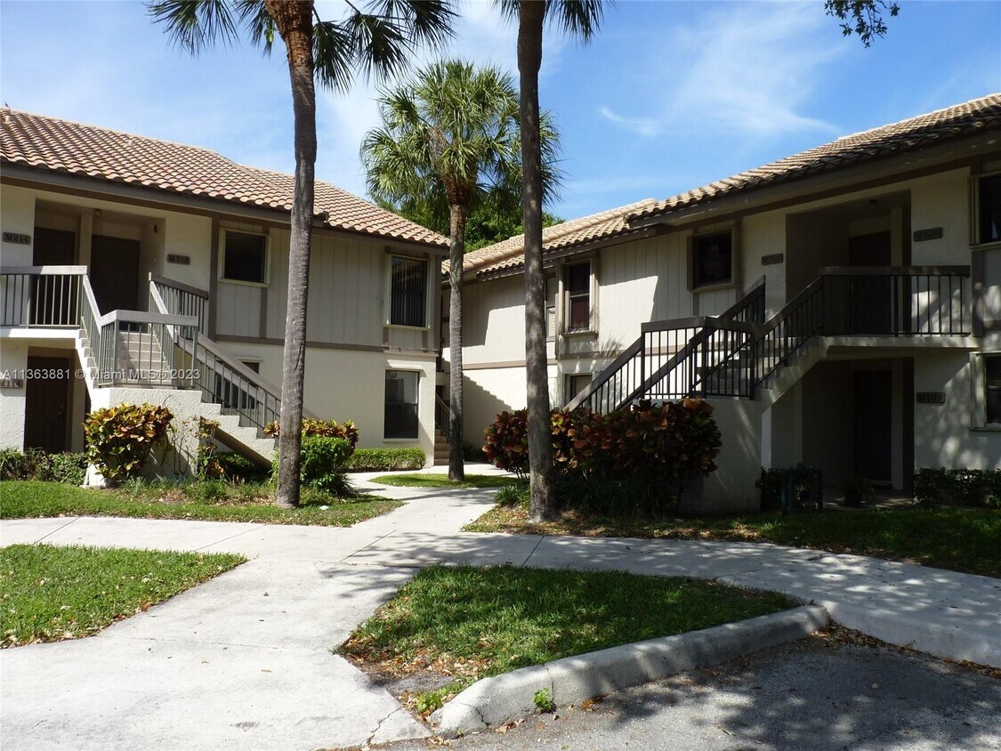 3130 Millwood Terrace Unit 2120, Boca Raton, FL 33431 Condo for Rent