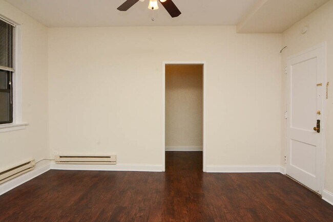 Foto del edificio - 3350 N Marshfield Ave