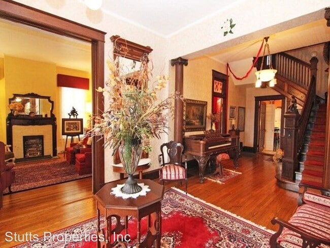 Building Photo - 6 br, 4.5 bath House - 200 Easterwood Street