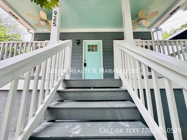 Building Photo - Charming 4 BR home in Atlanta's Pittsburgh...