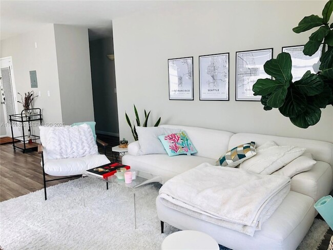 Foto del edificio - 851 Meridian Ave