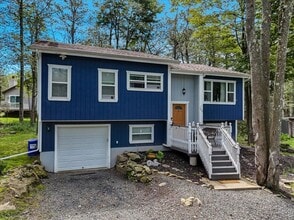 Building Photo - 9326 Fairmount Way