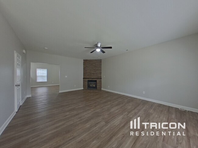 Building Photo - 5101 Stone Park Dr