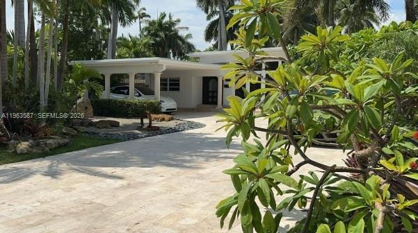 Foto del edificio - 827 N Southlake Dr