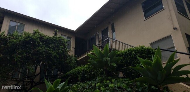 Building Photo - 723 Levering Ave