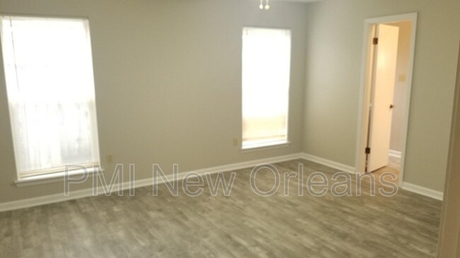 Building Photo - 800 N Ferry Lake Ct