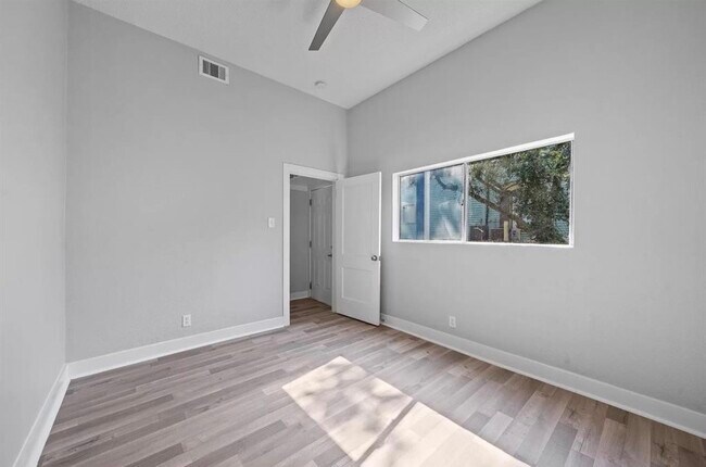 Foto del edificio - 805 10th St