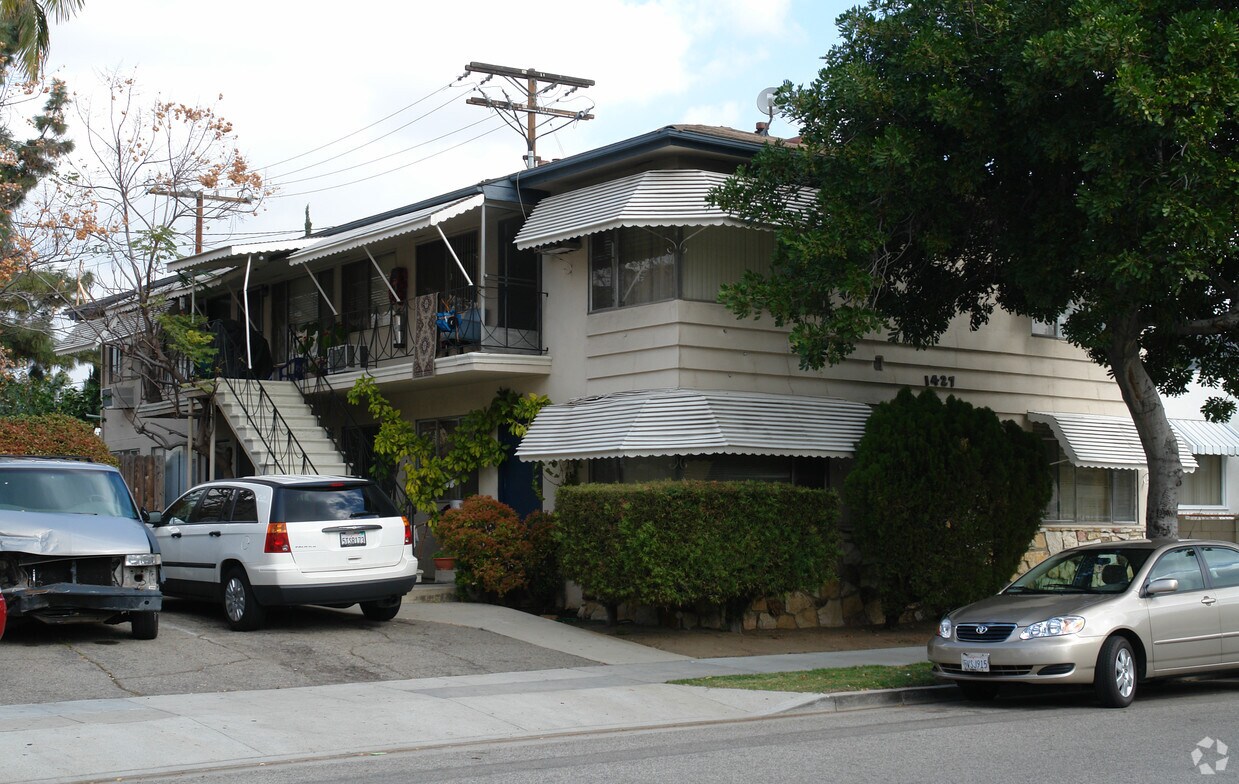 Primary Photo - 1427 Dixon St