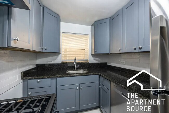 Foto del edificio - 2754 W North Shore Ave