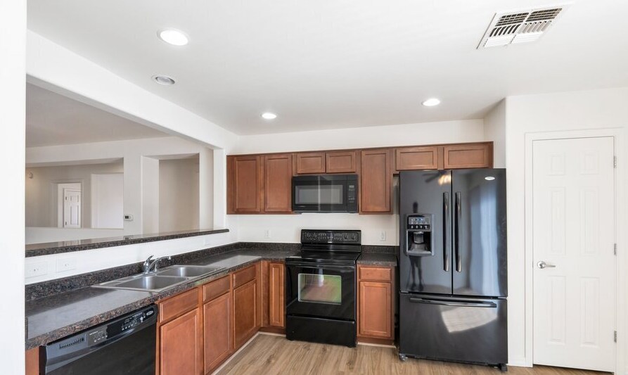 Primary Photo - 8345 W Redshank Dr