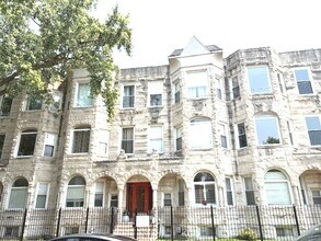 Building Photo - 6553 S University Ave