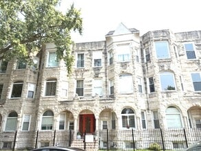 Building Photo - 6553 S University Ave
