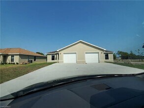 Building Photo - 3935 Chiquita Blvd S