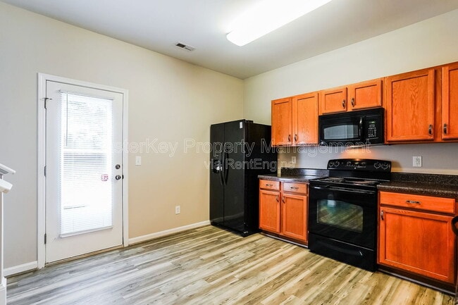 Building Photo - 1640 Extine Ln