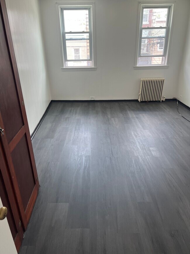 Foto del edificio - 43 Belmont Ave