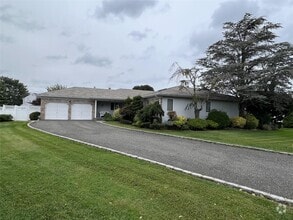 Building Photo - 6 Seabreeze Ln.