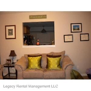 Building Photo - 2 br, 1.5 bath House - 615 Trejo