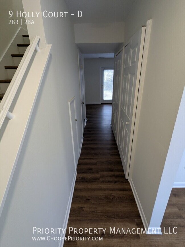 Foto del edificio - 9 Holly Ct