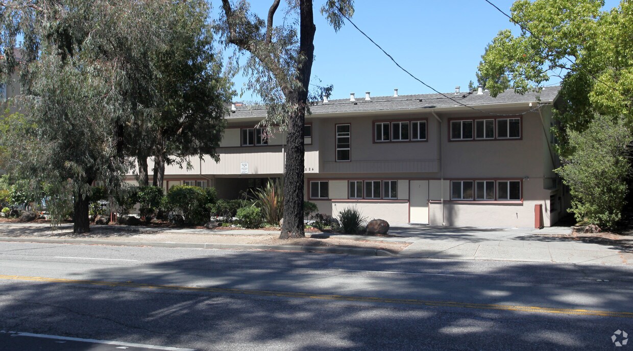 Building Photo - 524 El Camino Real