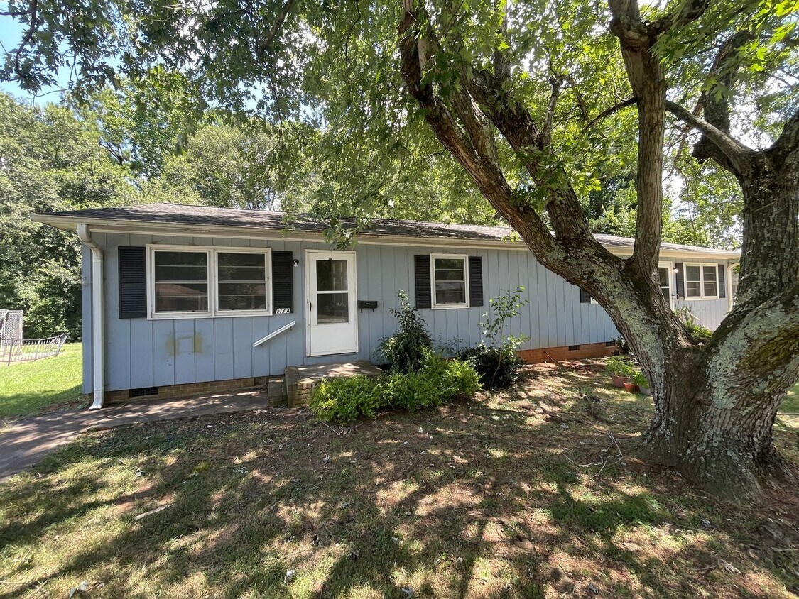 Foto principal - SHJ278-513 Leander Street