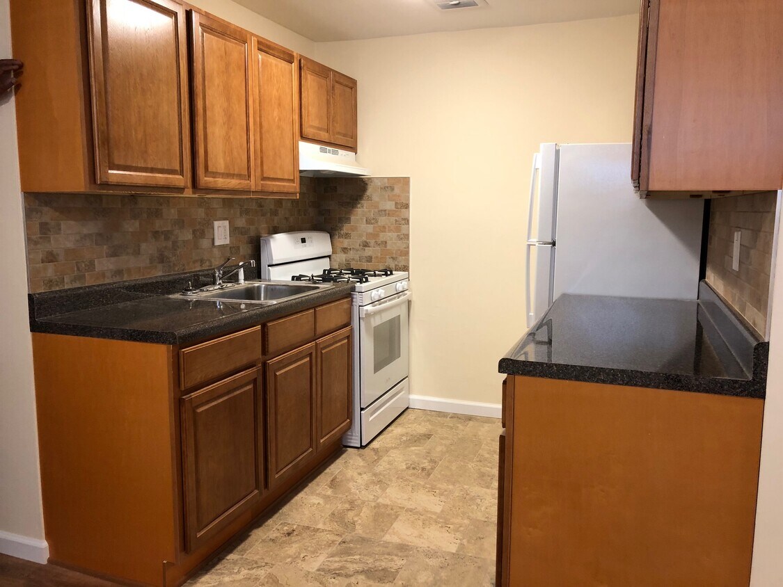 18 Waldron Ave, Nyack, NY 10960 Apartments in Nyack, NY