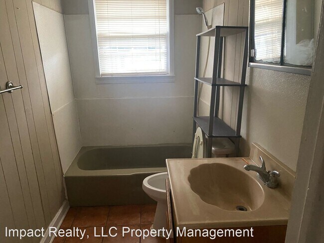 Building Photo - 2 br, 1 bath House - 28 Mitchell Street