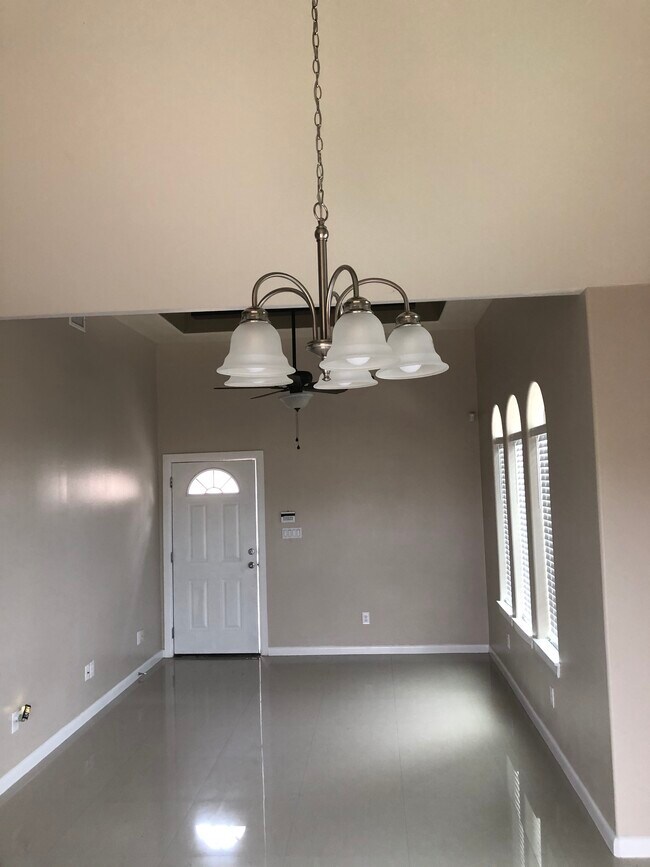 Foto del edificio - 4601 N Dogwood St