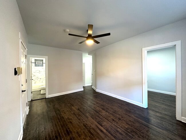 Building Photo - 2605 N Spaulding Ave