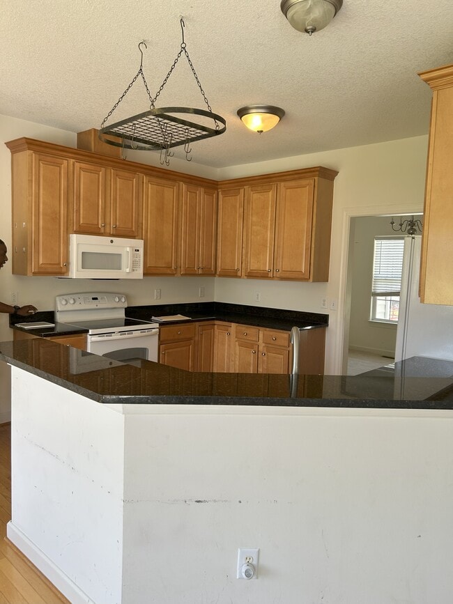 Building Photo - 8491 Ashington Way