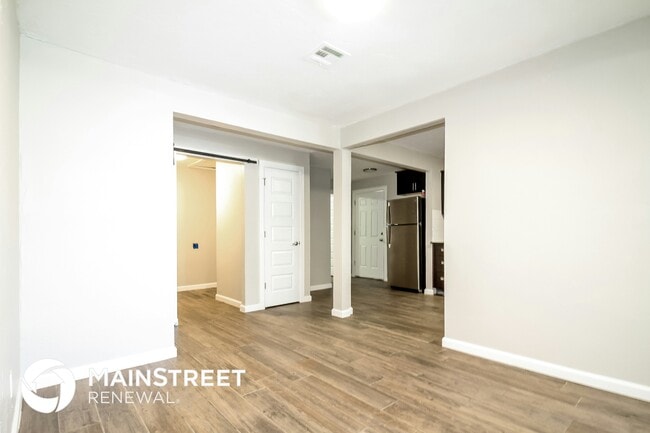 Building Photo - 5117 S Lee Ave