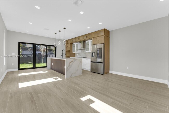 Foto del edificio - 1818 NW 49th St