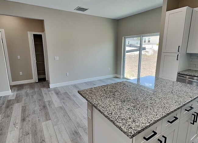 Foto del edificio - 15278 SW 65th Avenue Rd