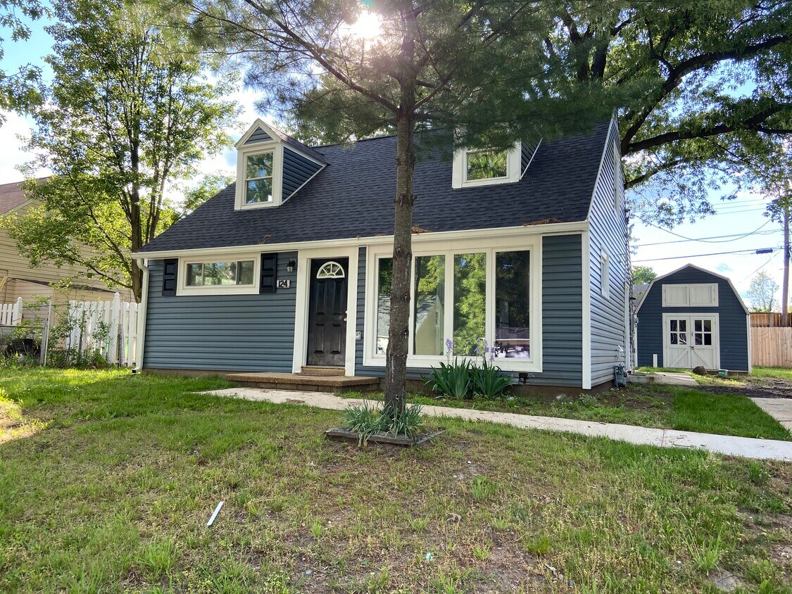 Primary Photo - 124 Martha Rd