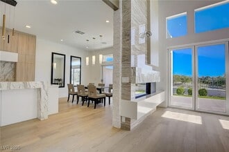 Building Photo - 9116 Eagle Ridge Dr Building Photo - 9116 Eagle Ridge Dr