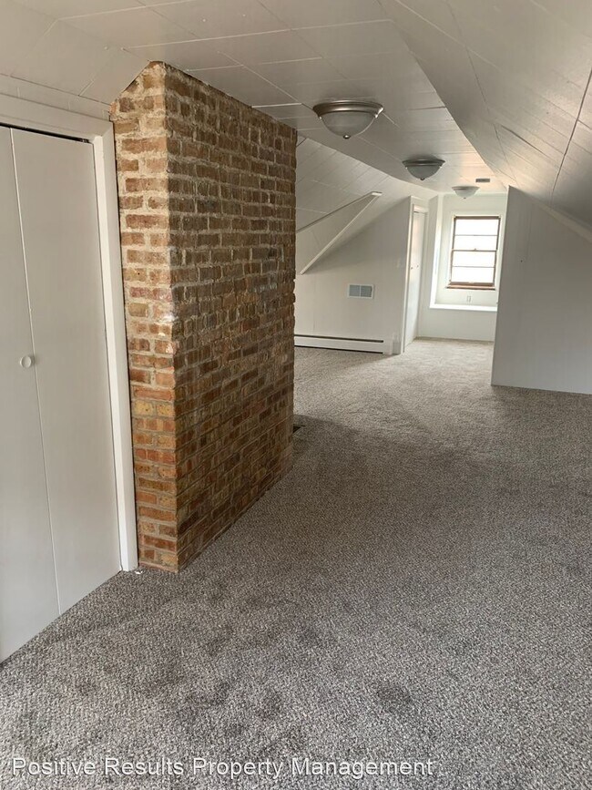 Foto del edificio - 3 br, 1 bath House - 2211 Benderwirt Ave