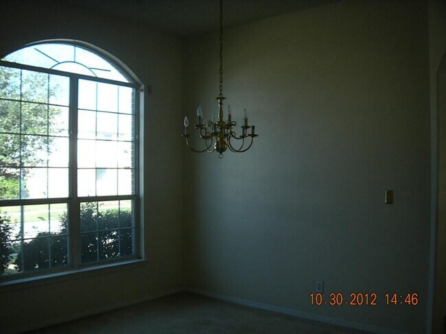Foto del edificio - 2719 Whitinham Dr