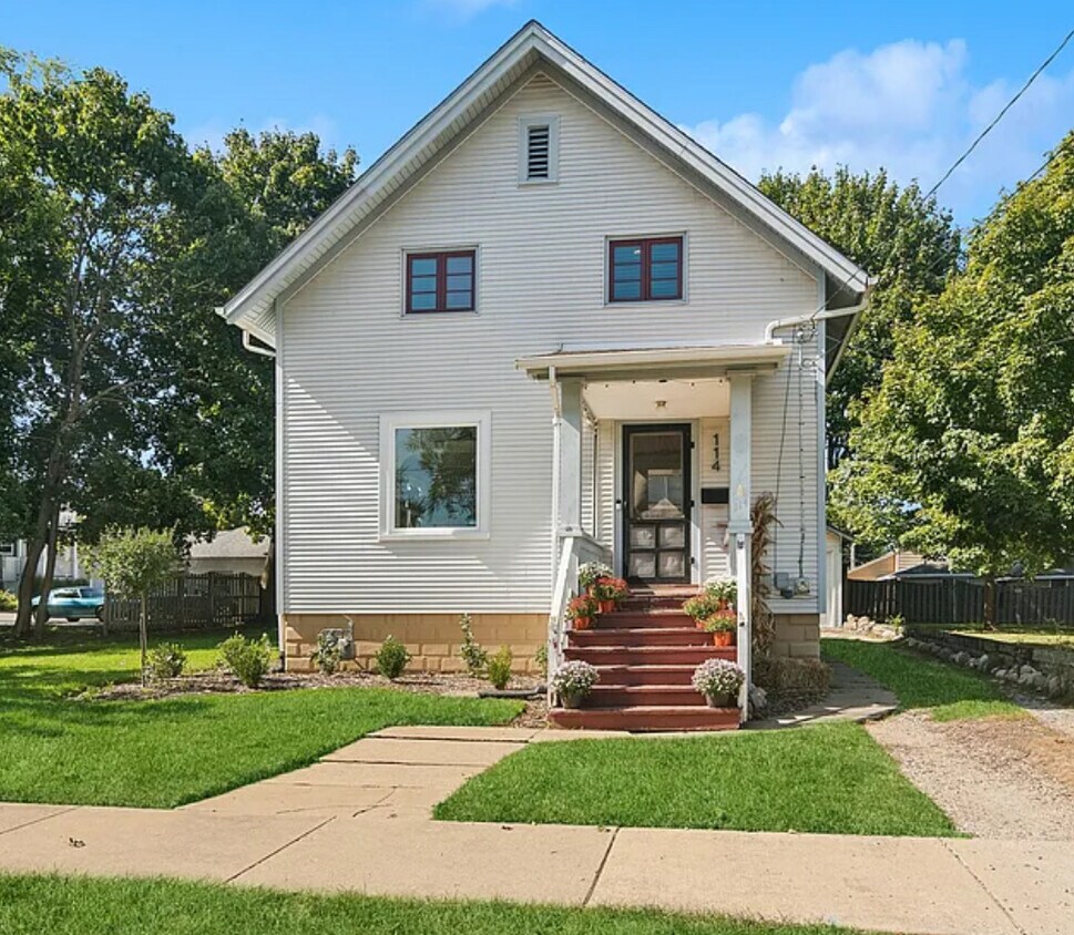 Foto principal - 114 Harrison St