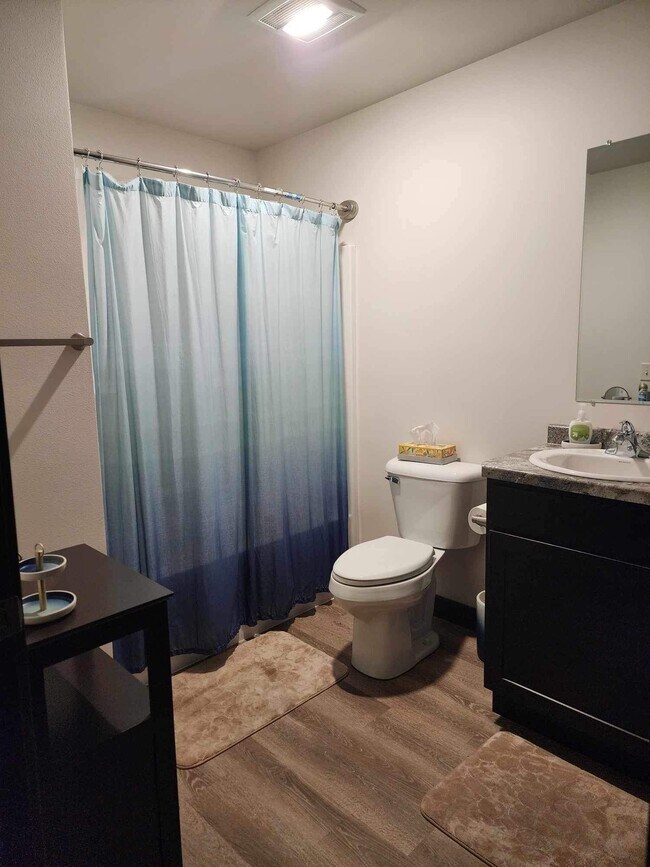 Foto del edificio - 5210 Christopher Dr