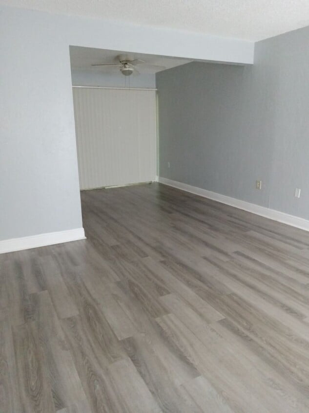 Spacious 1,226 SF Unit - 2 bd / 2 ba near ... - Spacious 1,226 SF Unit - 2 bd / 2 ba near ...
