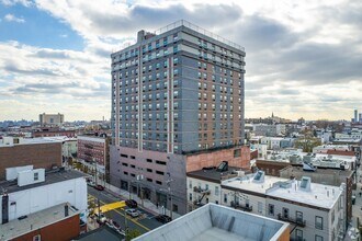 Building Photo - 809-815 22nd St